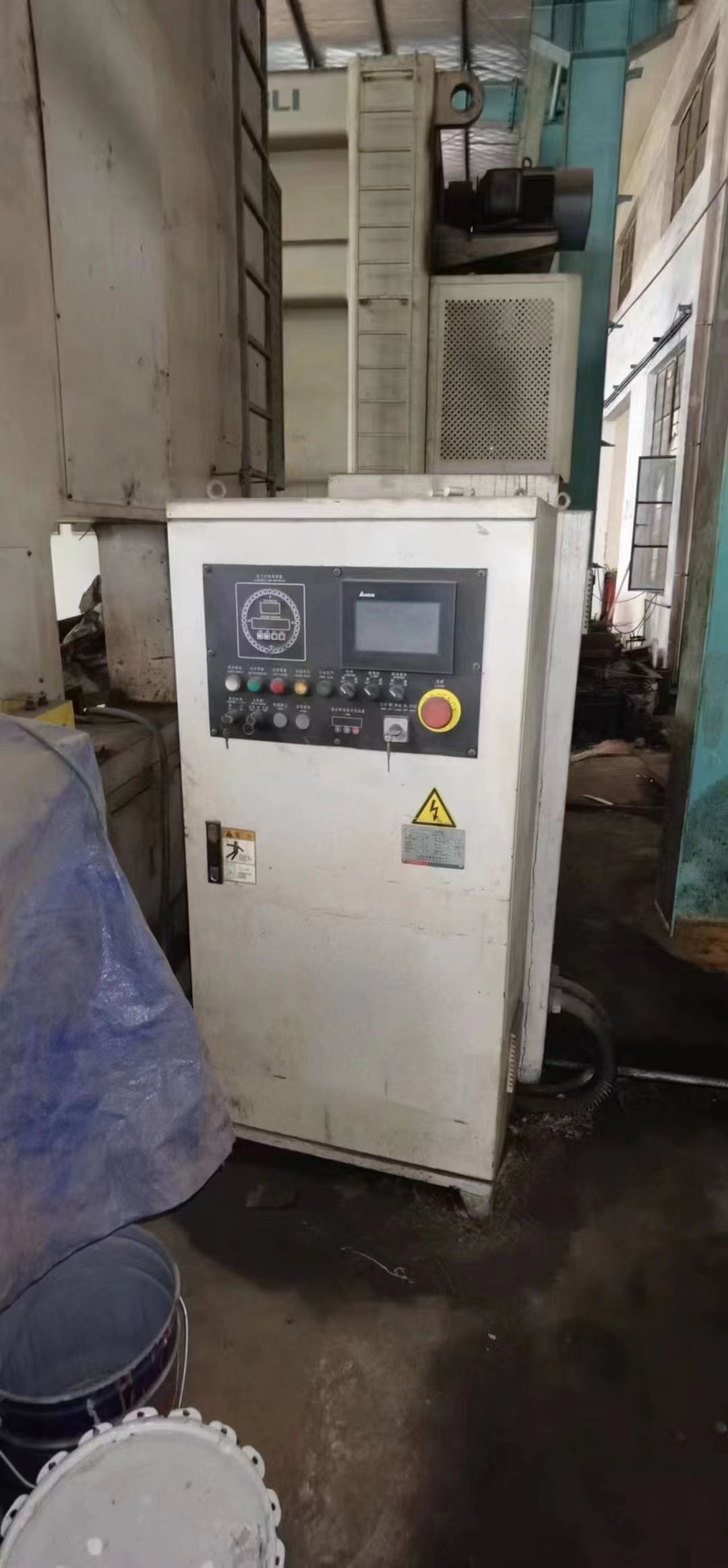 出售揚(yáng)力JM36-500龍門(mén)壓力機(jī)二手500噸龍門(mén)沖