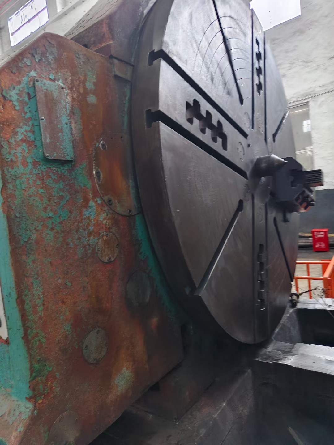 出售齊齊哈爾C61200x14米臥式車床工件回轉(zhuǎn)直徑2米
