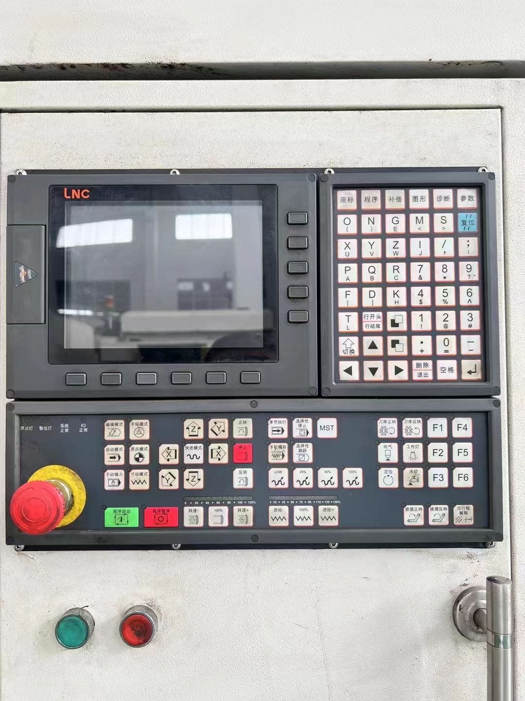 處理二手漢川HCM600精雕機二手漢川雕銑機