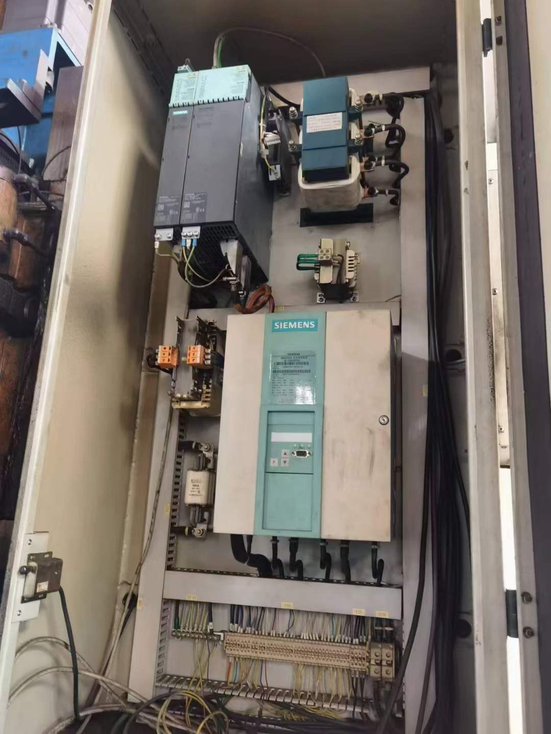 出售成功CK5116G數(shù)控立式車床工作臺(tái)直徑1.4米