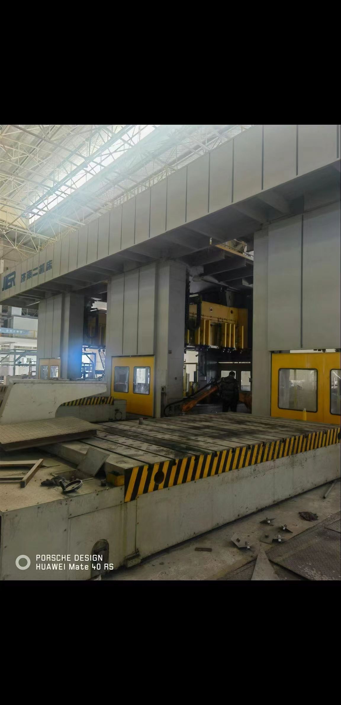 出售濟(jì)南二機(jī)JG39-800A-2閉式四點(diǎn)壓力機(jī)公稱力8000