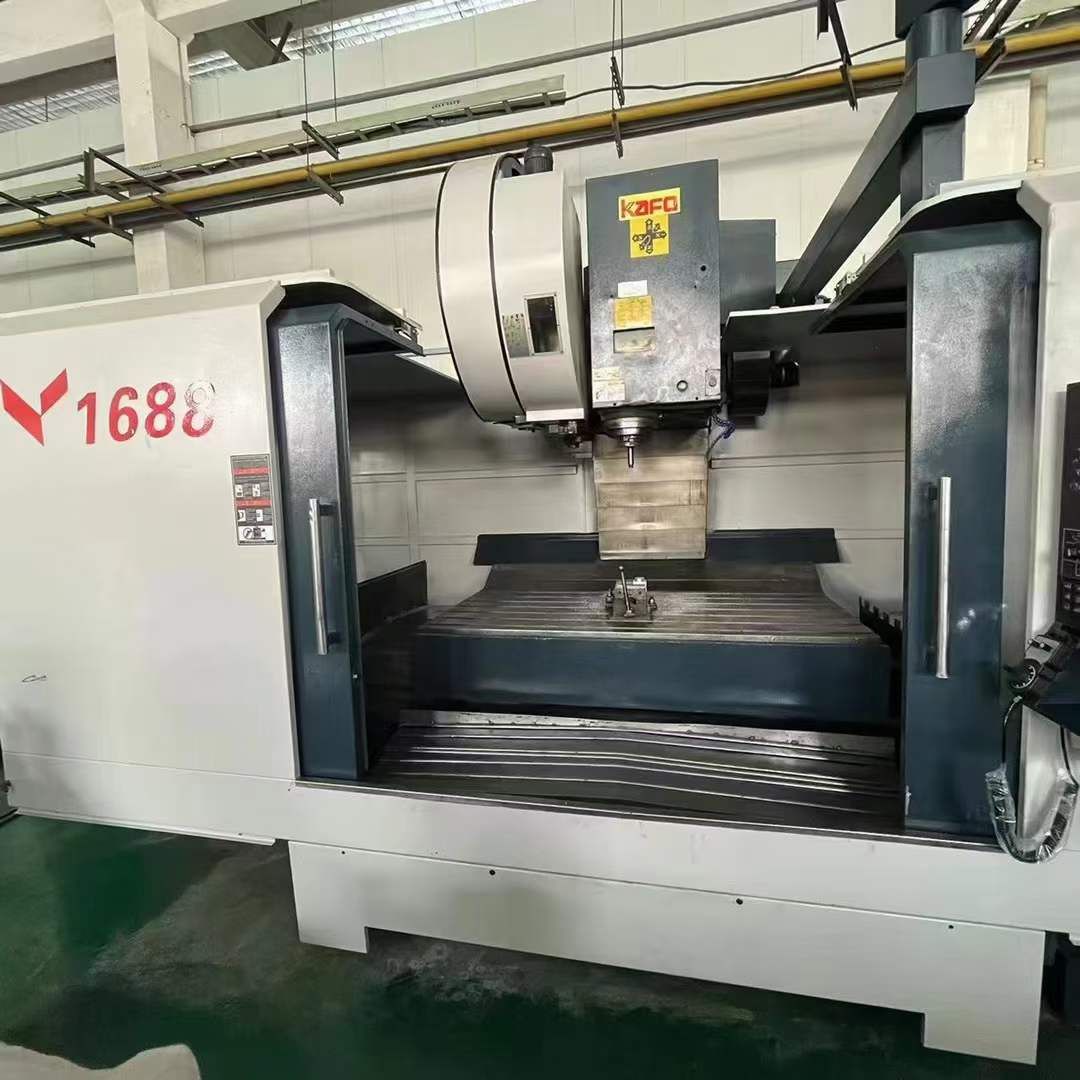 轉(zhuǎn)讓二手高鋒VMM-1688數(shù)控銑床工作臺(tái)轉(zhuǎn)速6000