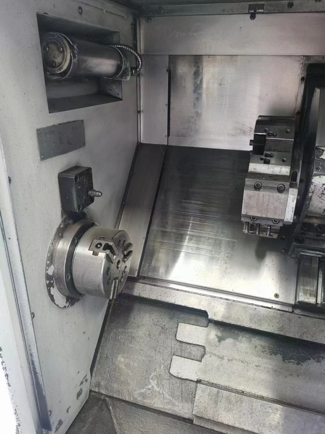 處理二手長城LG16數(shù)控斜身車6寸中空卡盤