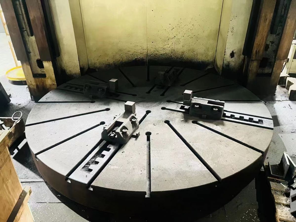 出售成功SCVT280數(shù)控立式車床工作臺轉速70