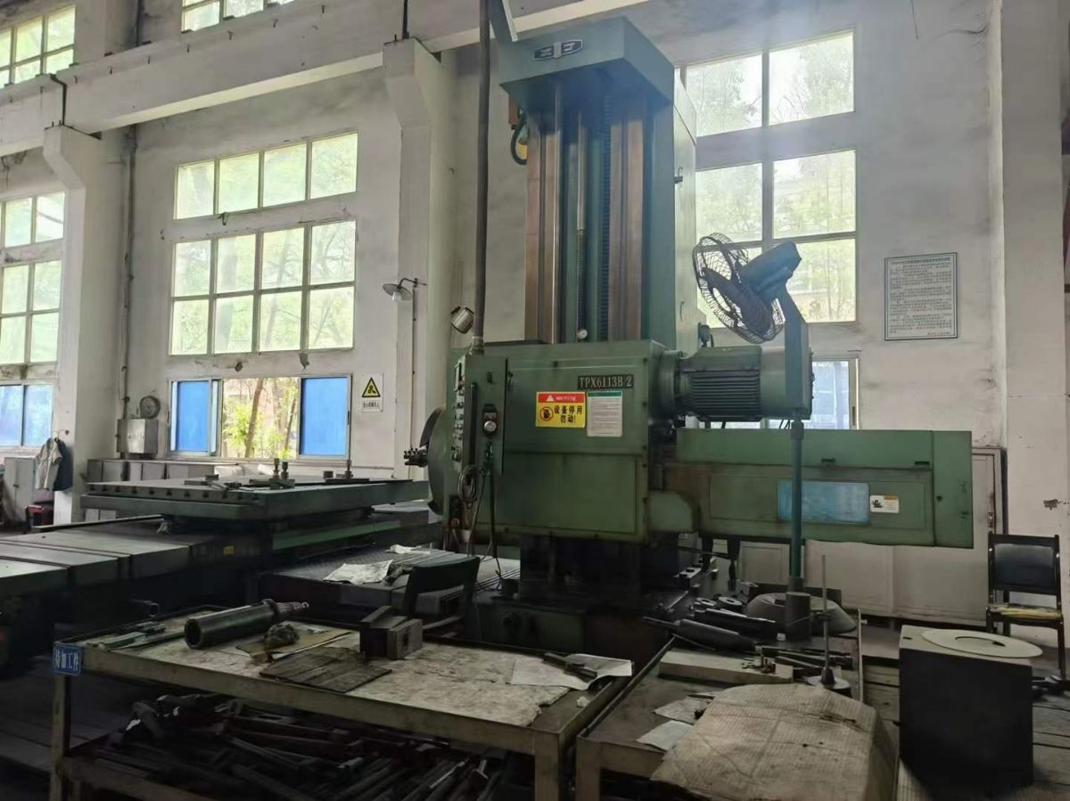 處理二手中捷TPX6113B-2臥式鏜銑床主軸直徑130