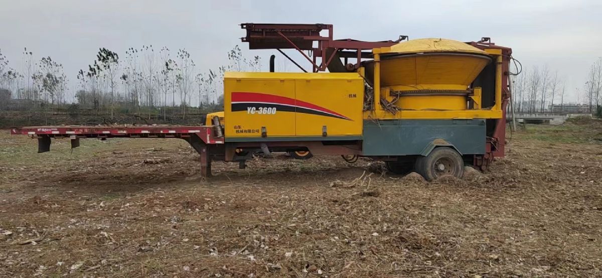 現(xiàn)貨處理1400型移動式柴油破碎機(jī) 二手3200型移動式破碎機(jī)