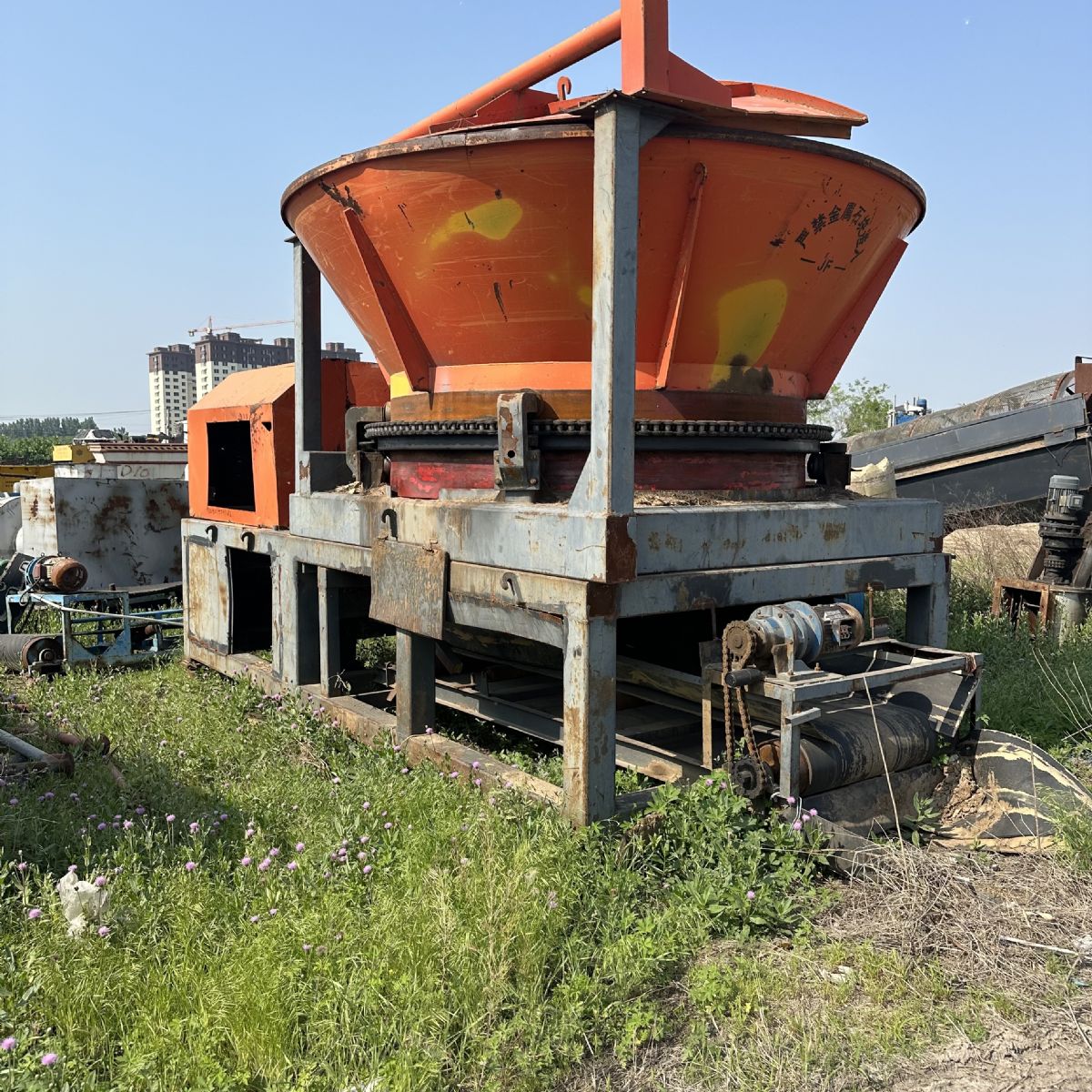 現(xiàn)貨處理1400型移動式柴油破碎機(jī) 二手3200型移動式破碎機(jī)