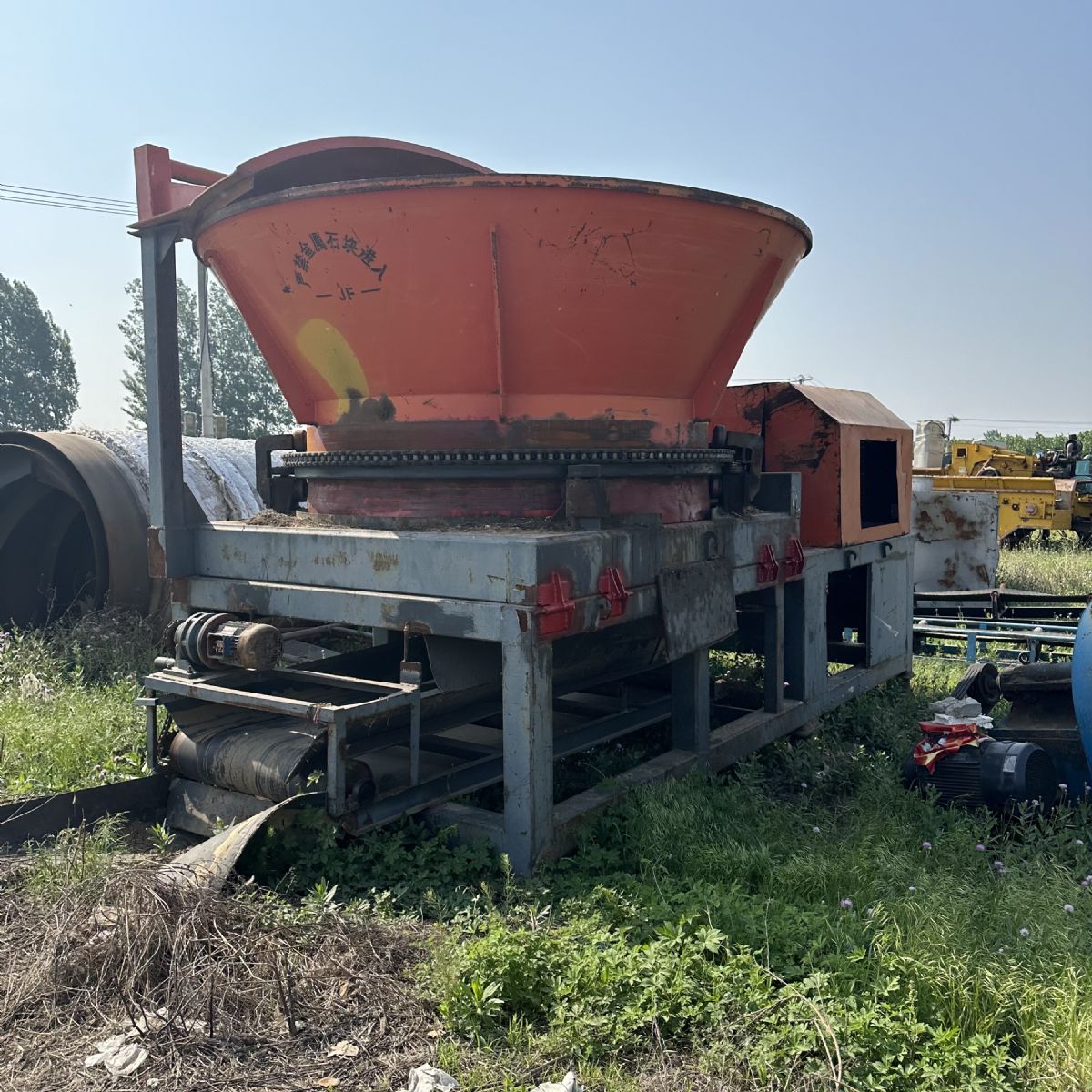現(xiàn)貨處理1400型移動式柴油破碎機(jī) 二手3200型移動式破碎機(jī)