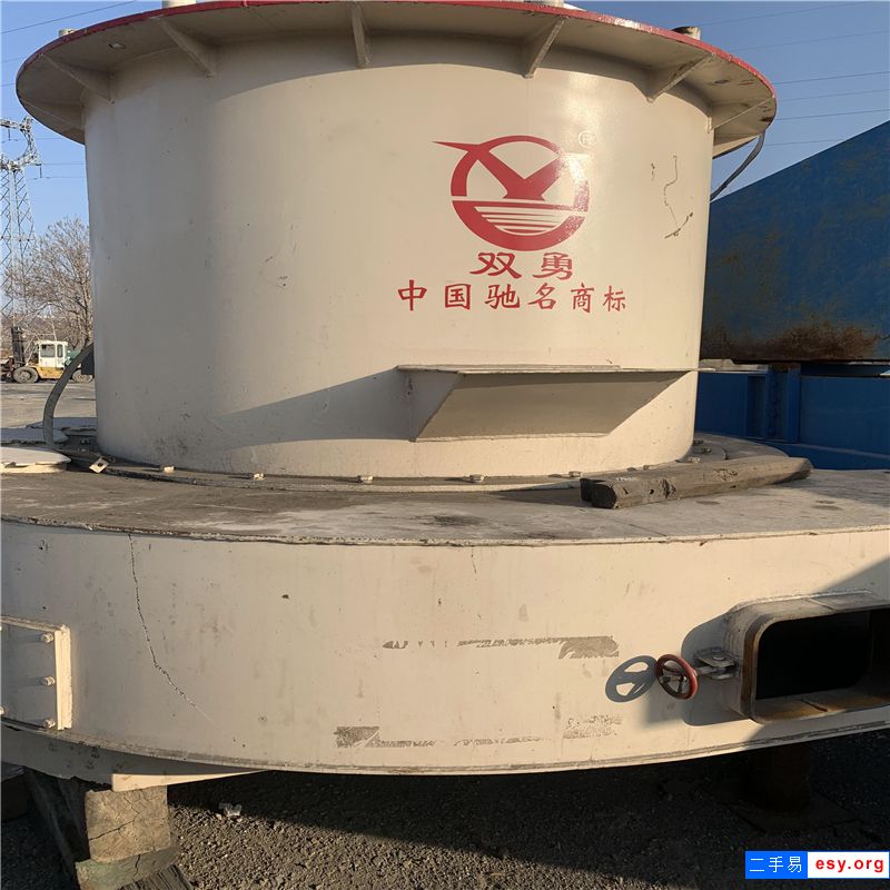 廠家調(diào)劑出售二手雷蒙磨，7.9成新，成色好，價(jià)格合理！