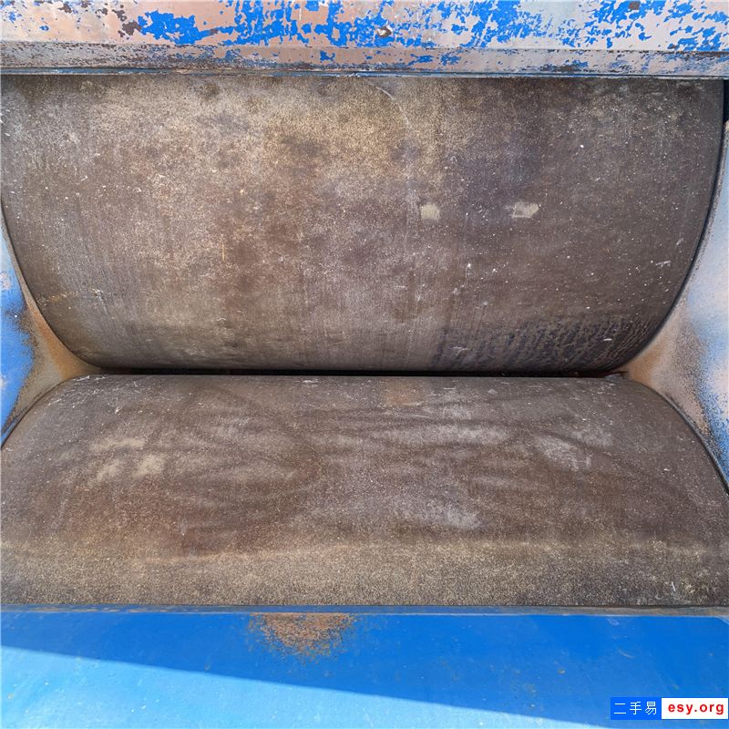 砂廠倒閉，處理一臺二手華盛銘1212液壓對輥制砂機(jī)，準(zhǔn)新機(jī)，價(jià)格合理！