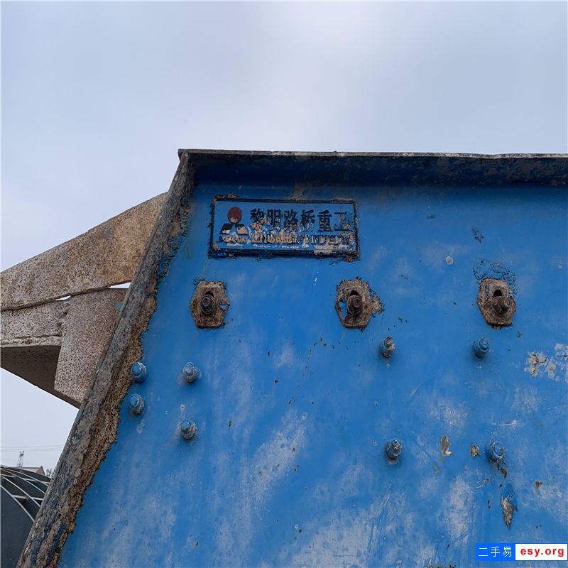 處理一臺黎明重工1848-3層二手振動篩，價格不高，歡迎咨詢！