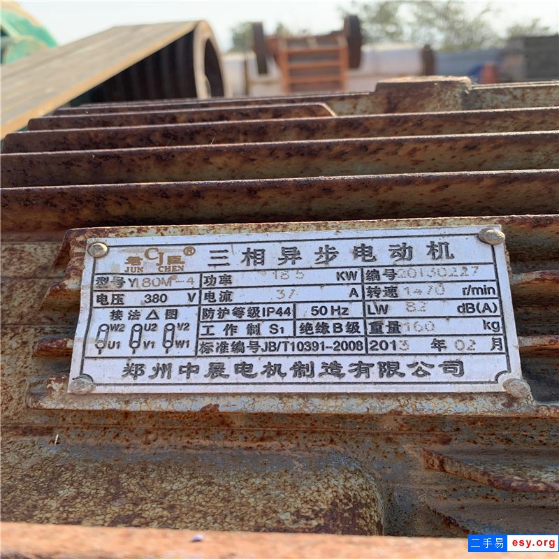 砂廠淘汰多臺(tái)二手洗砂機(jī)，9.1成新，價(jià)格不高！