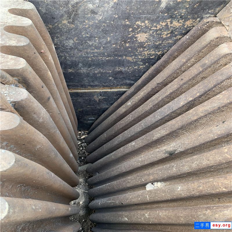 沙場倒閉處理一臺上海路橋600*900二手鄂破，成色好，價(jià)格合理！