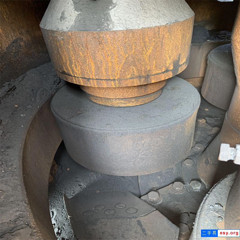 轉(zhuǎn)讓黎明產(chǎn)138型二手磨粉機，安裝就試試機，配件齊全。