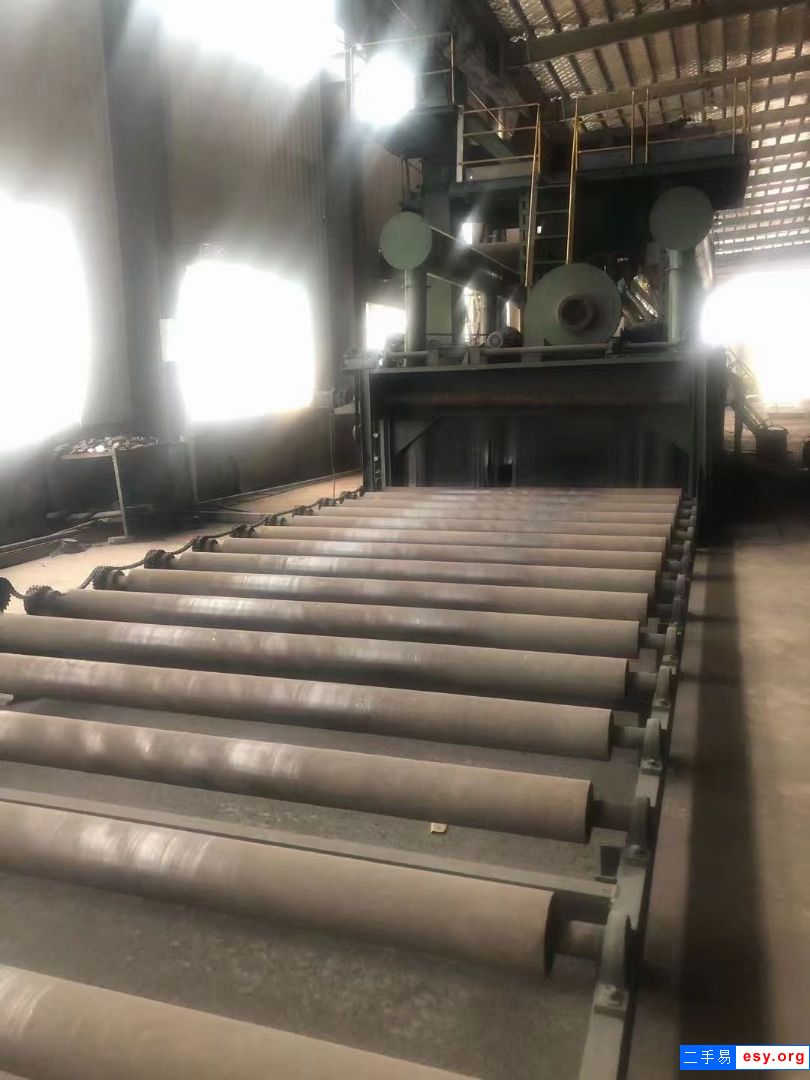 出售重鋼型鋼板通過式拋丸機，寬三米二高八百，八個18.5千瓦拋頭電機。