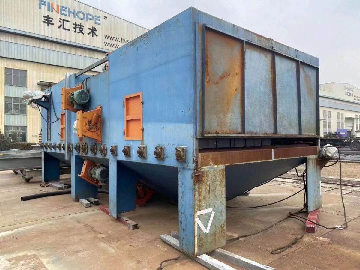 寬三米五，高一米五，大型通過拋丸機(jī)低價(jià)出售，可拋鋼板，型材，圓管
