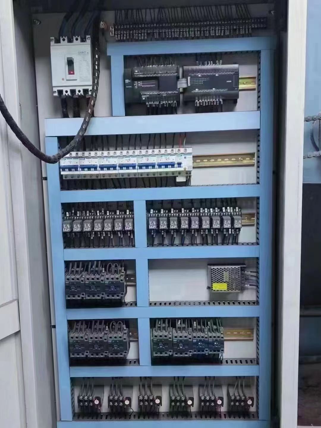 三米寬鋼板專用拋丸機(jī)低價出售九成新