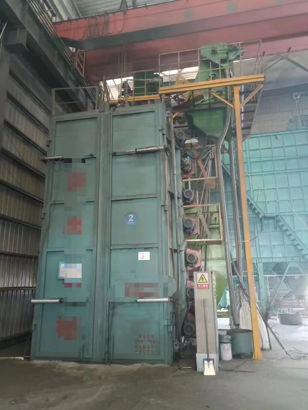大型吊鉤式拋丸機(jī)低價出售，寬三米五，高七米，九成新，需要的聯(lián)系