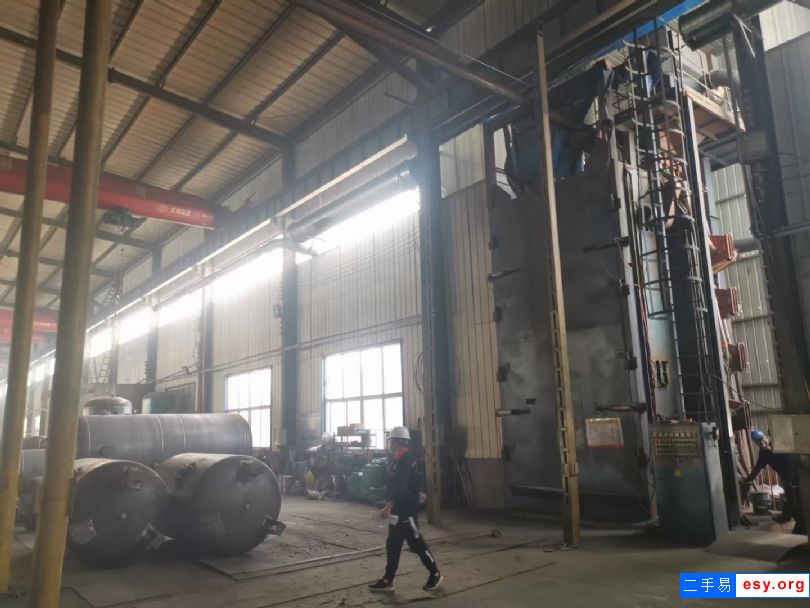 低價出售  寬三米，高五米五，大型吊鉤式拋丸機(jī)