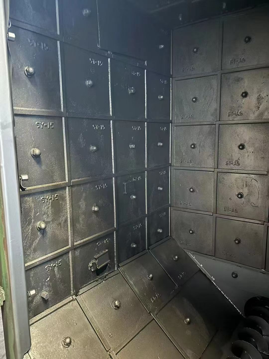 吊鉤式拋丸機九成新376，雙鉤一噸，全護板，低價出售