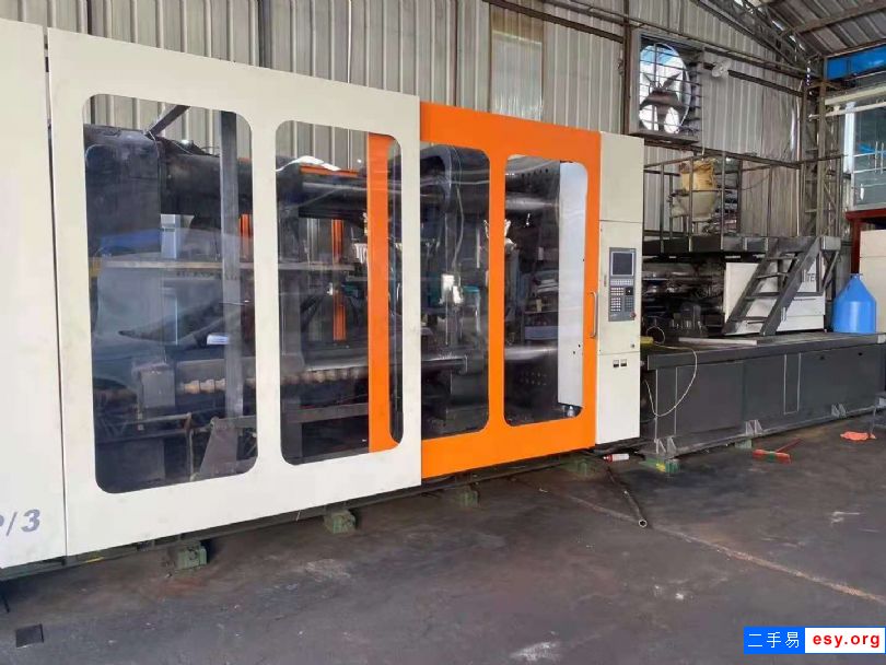 轉(zhuǎn)讓：九成新二手注塑機(jī)震雄800T  保養(yǎng)好  歡迎咨詢