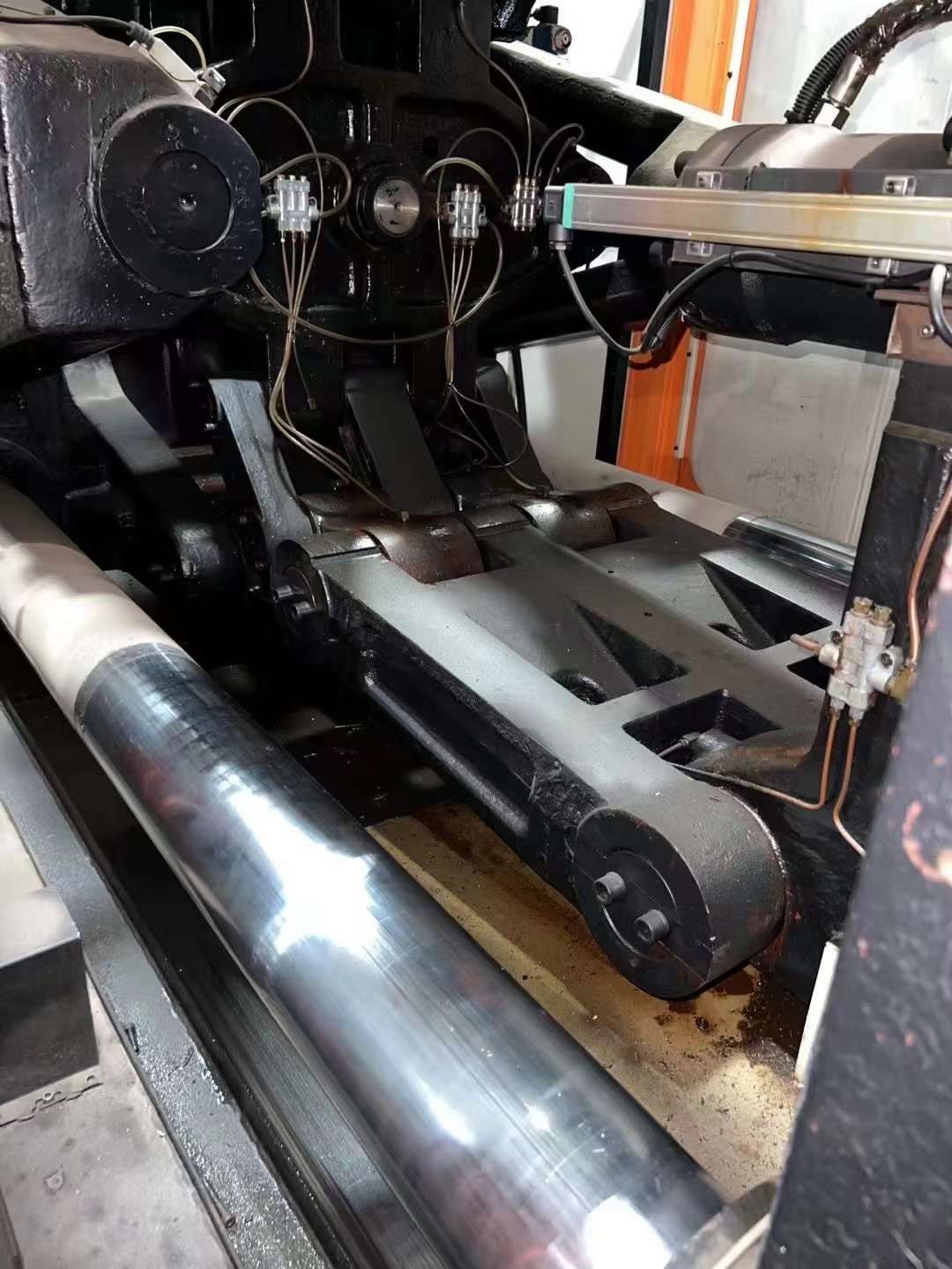 二手注塑機(jī)震雄560T SPV/2 保養(yǎng)好 低價(jià)出售  歡迎咨詢