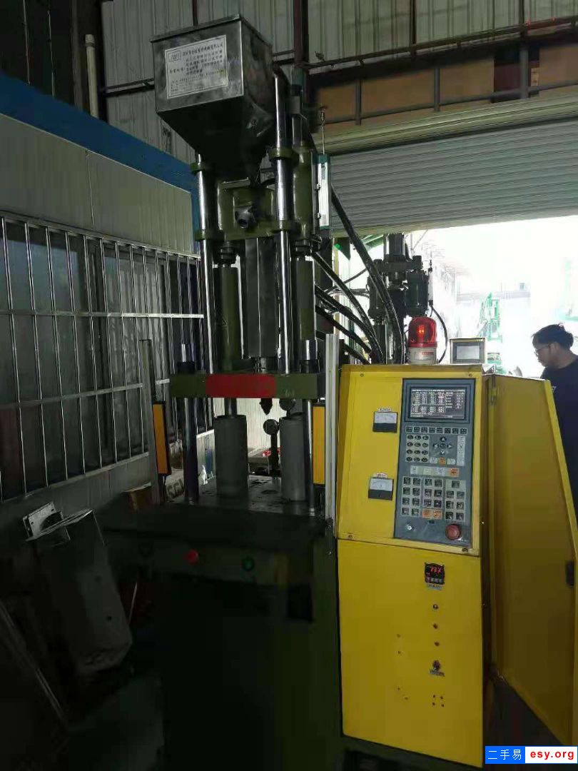 金通立式注塑機(jī) 二手立式注塑機(jī) 40T注塑機(jī)出售