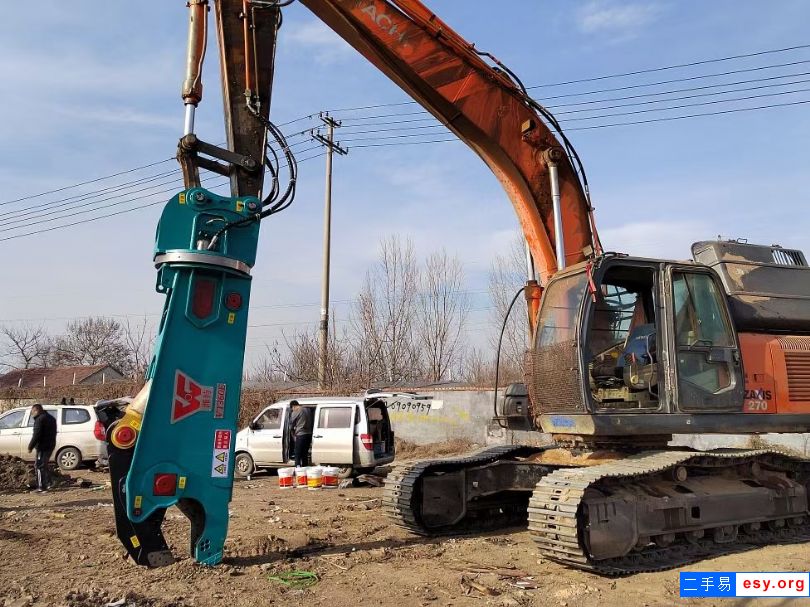 鷹嘴剪，可用于拆遷，拆鋼結(jié)構(gòu)，拆車，拆船，廢鋼加工等作業(yè)。質(zhì)保兩年，免