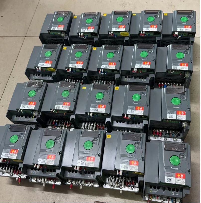 施耐德變頻器 ATV310HU15N4