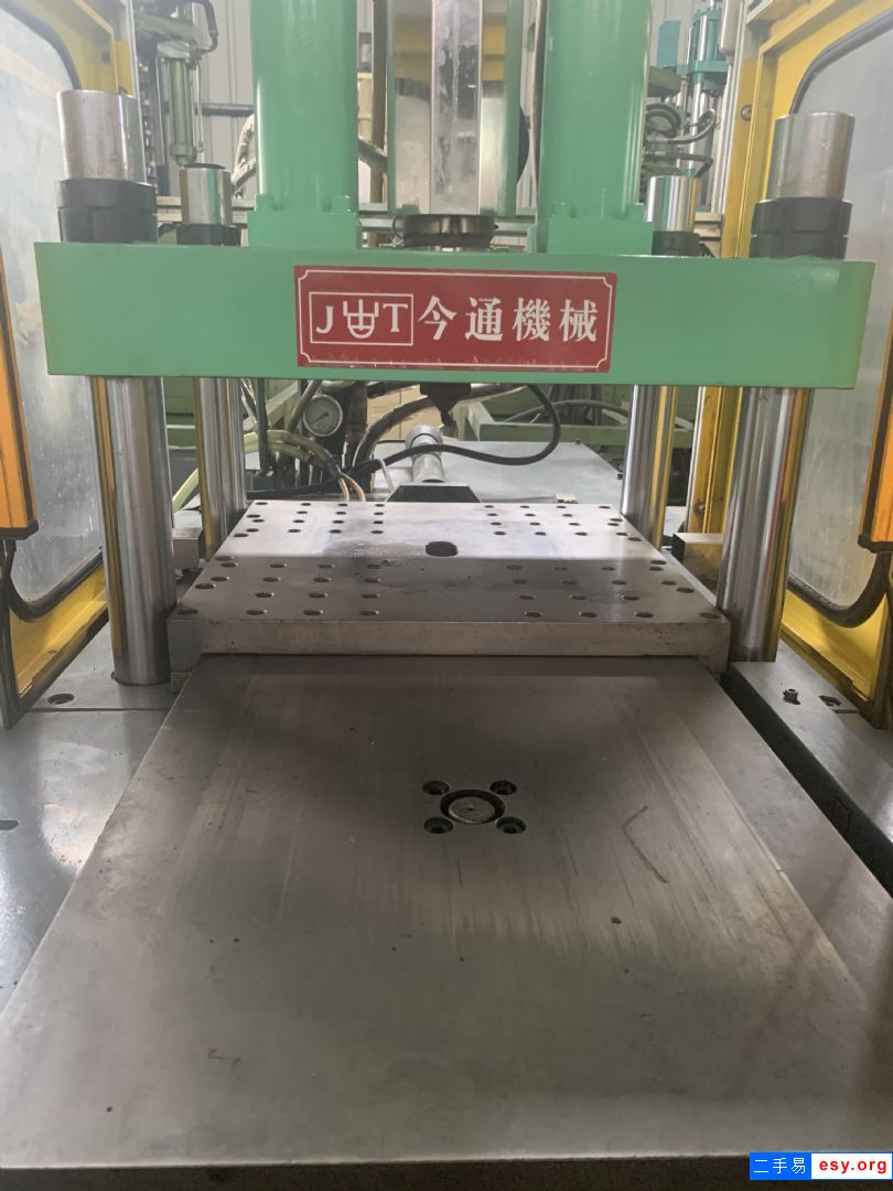 立式注塑機(jī) 今通立式注塑機(jī)JT-650D單滑板立式注塑機(jī)
