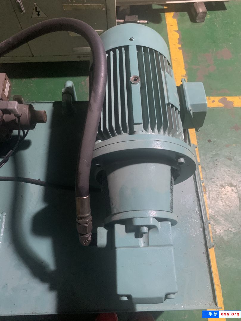 豐鐵400標準立式注塑機機器穩(wěn)定180行程20螺桿可換