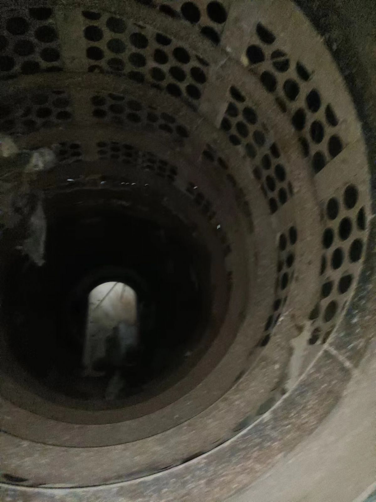 轉(zhuǎn)讓二手滾筒篩一個
