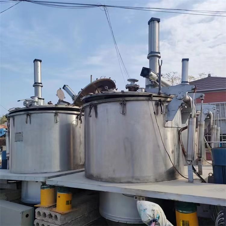 出售二手1600型平板刮刀下卸料離心機 運行平穩(wěn) 材質(zhì)不銹鋼316