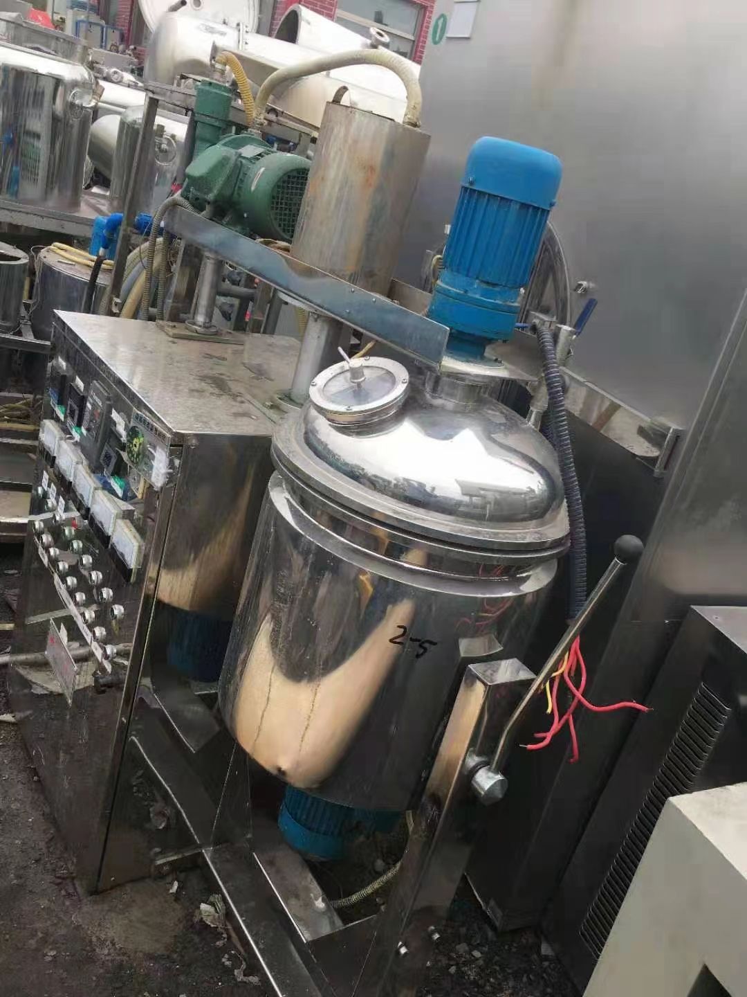 出售二手300升真空均質(zhì)乳化機(jī) 沙拉醬膏霜密封式高剪切均質(zhì)混合