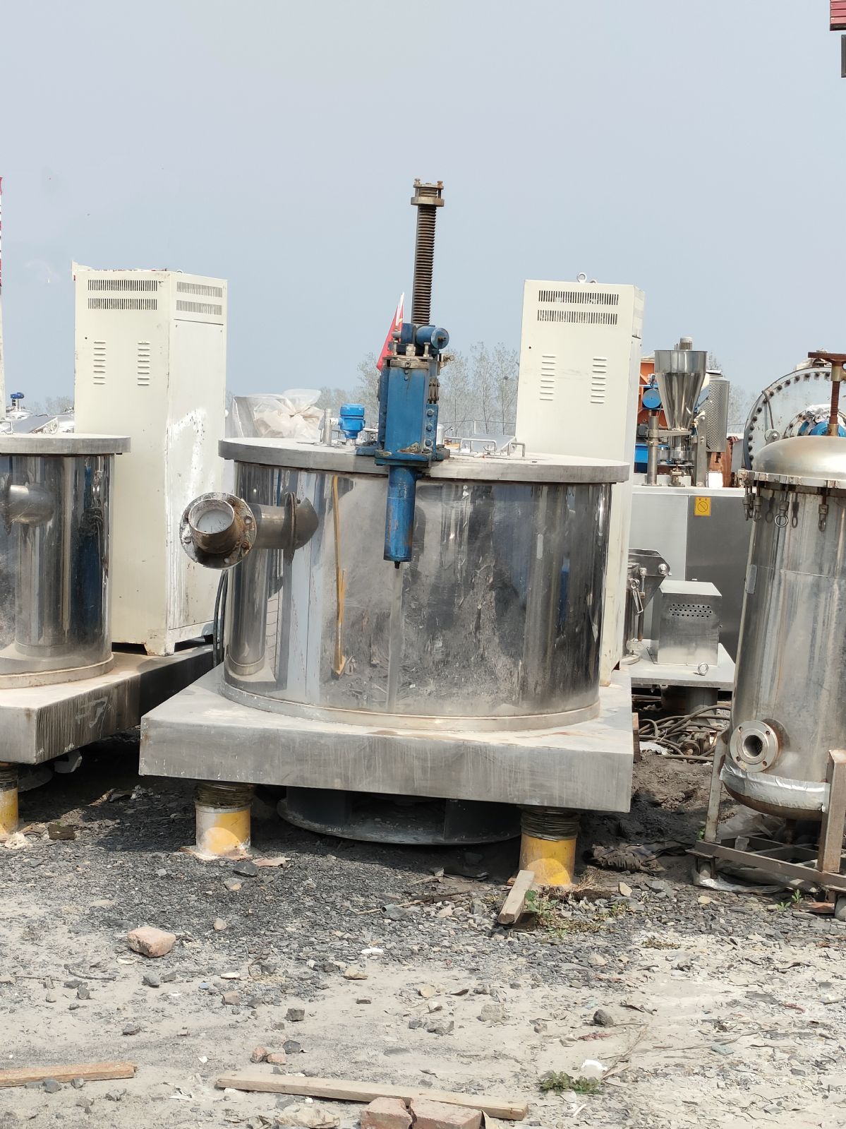 出售二手離心機(jī)二手平板離心機(jī)二手1250型平板刮刀下卸料離心機(jī)