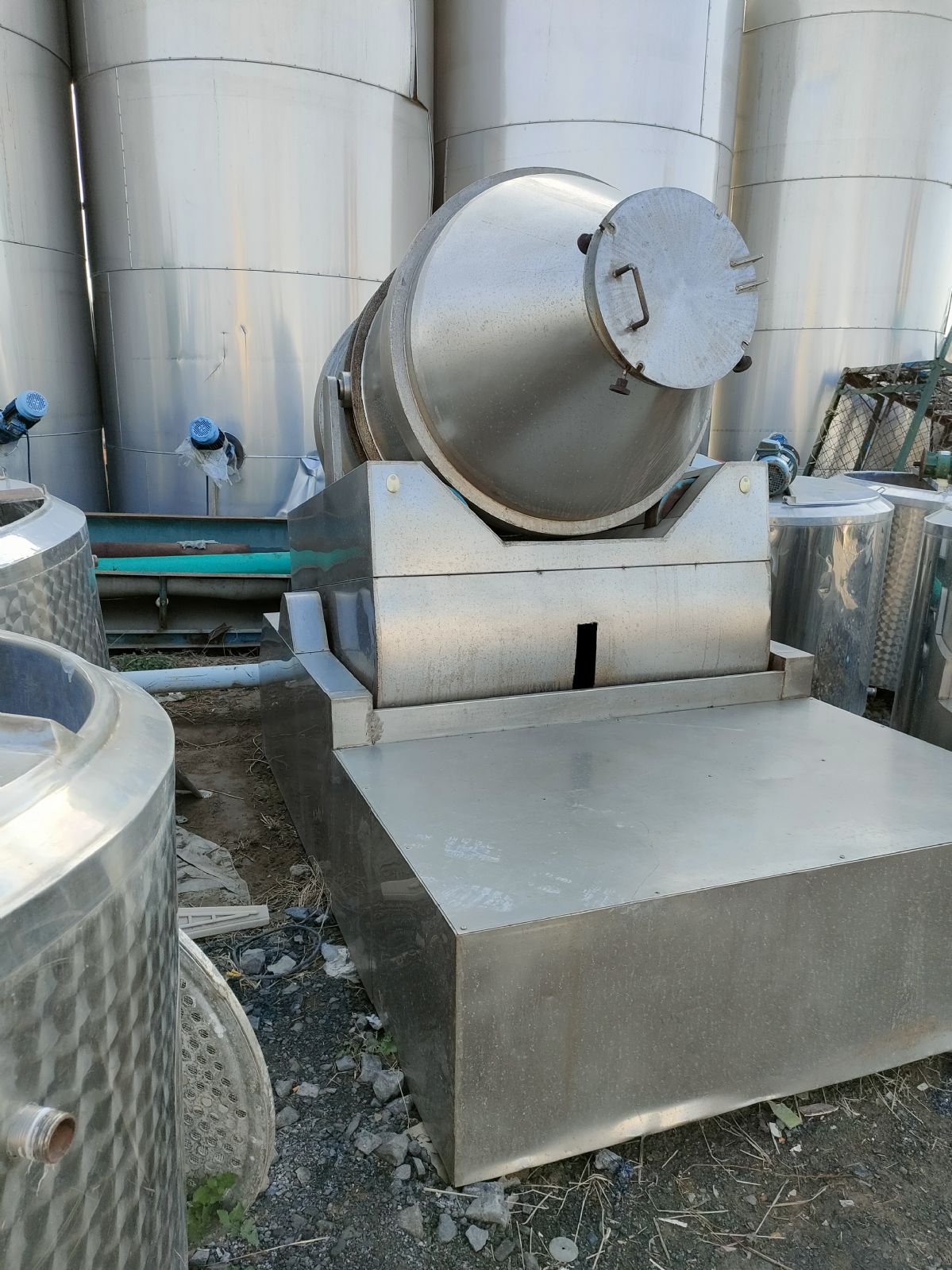 出售干粉顆粒3000二維混合機(jī) 不銹鋼飼料混合攪拌機(jī)