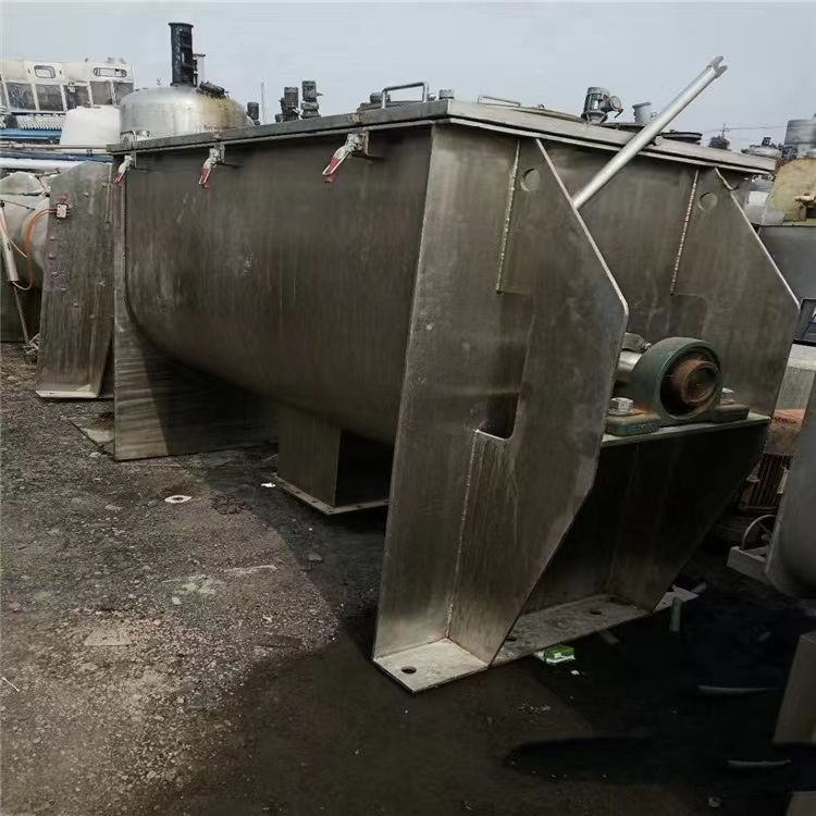 出售二手2噸5噸8噸螺帶混合機