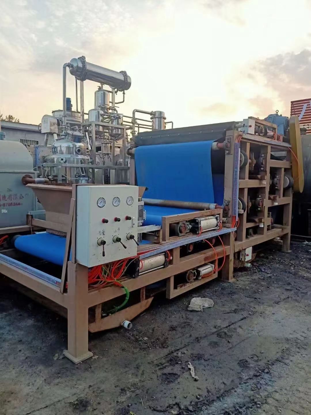 二手壓濾機(jī)二手帶式壓濾機(jī)二手3x13米帶式壓濾機(jī)二手帶式過濾機(jī)