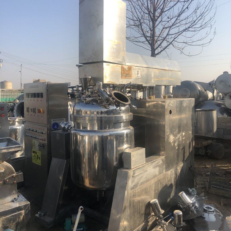 出售  二手多套316材質(zhì)真空乳化機(jī)出售