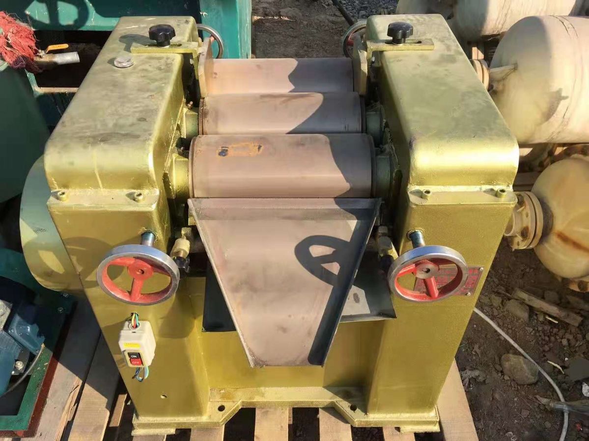 出售二手三輥研磨機(jī)S-150型 三輥研磨機(jī) 砂磨機(jī)