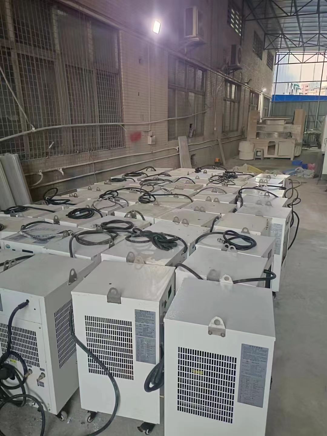出售二手9.5新大宇恒远双头／单头精雕机