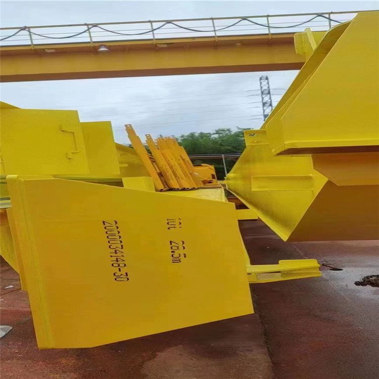 两台QD型双梁10吨二手桥式起重机 跨度28.5米