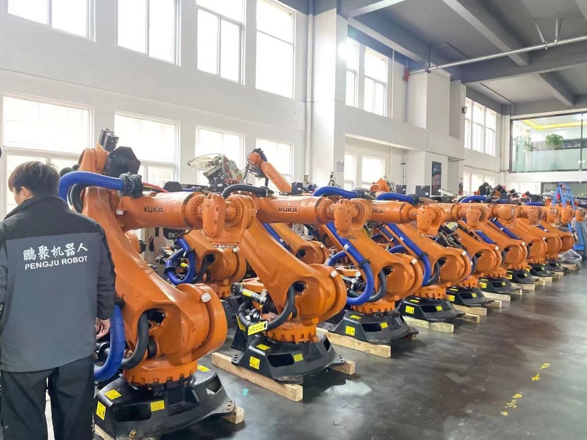 高价回收工业机器人 生产机器人整厂回收 二手机器人回收