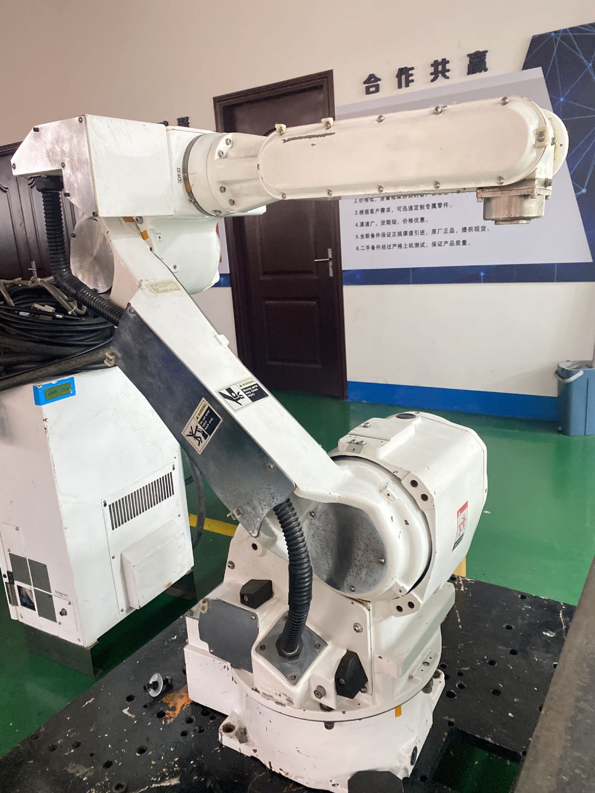转让:安川机器人cr20 二手机器人、工业机器人