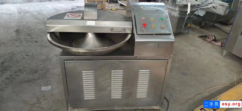 新到，一台北京燕诚40斩拌机，成色不错，需要联系