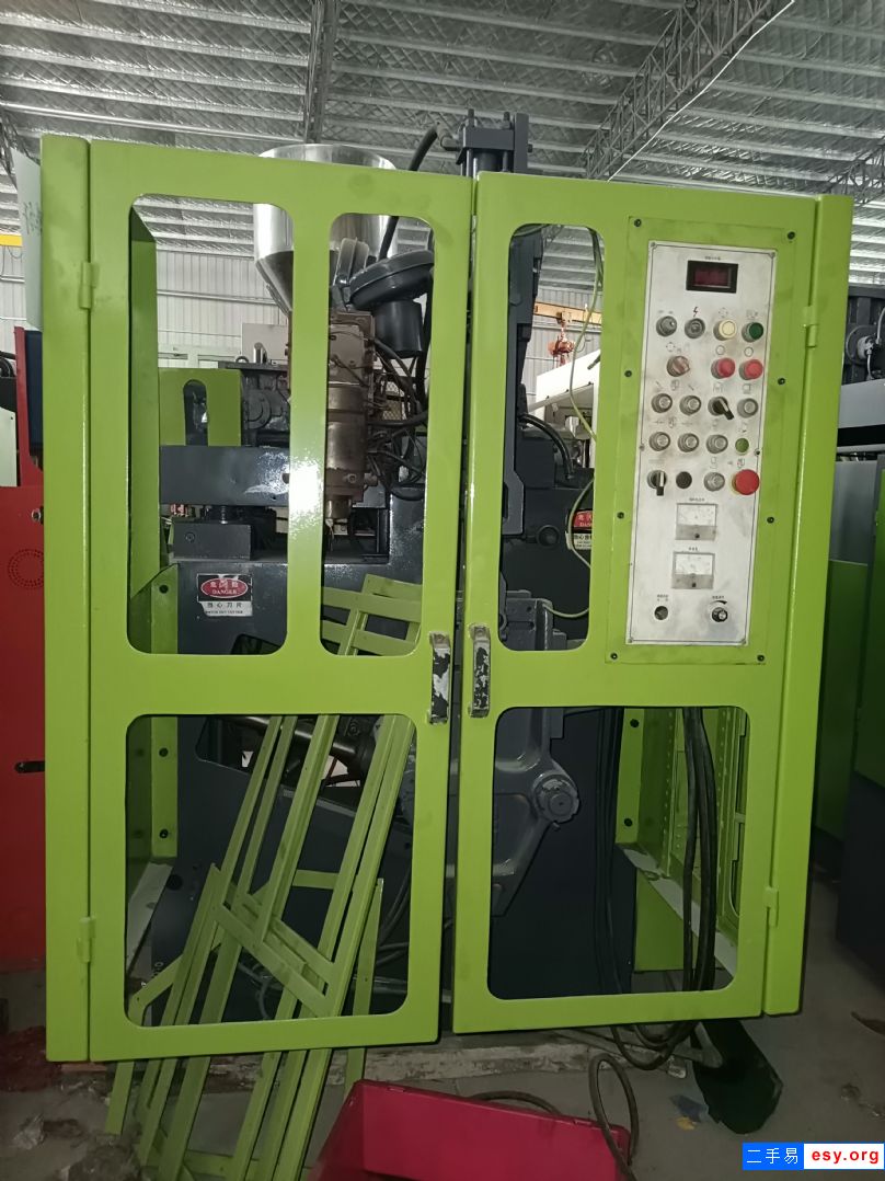 转让吹塑机两台,王牌机械,pvc专用机
