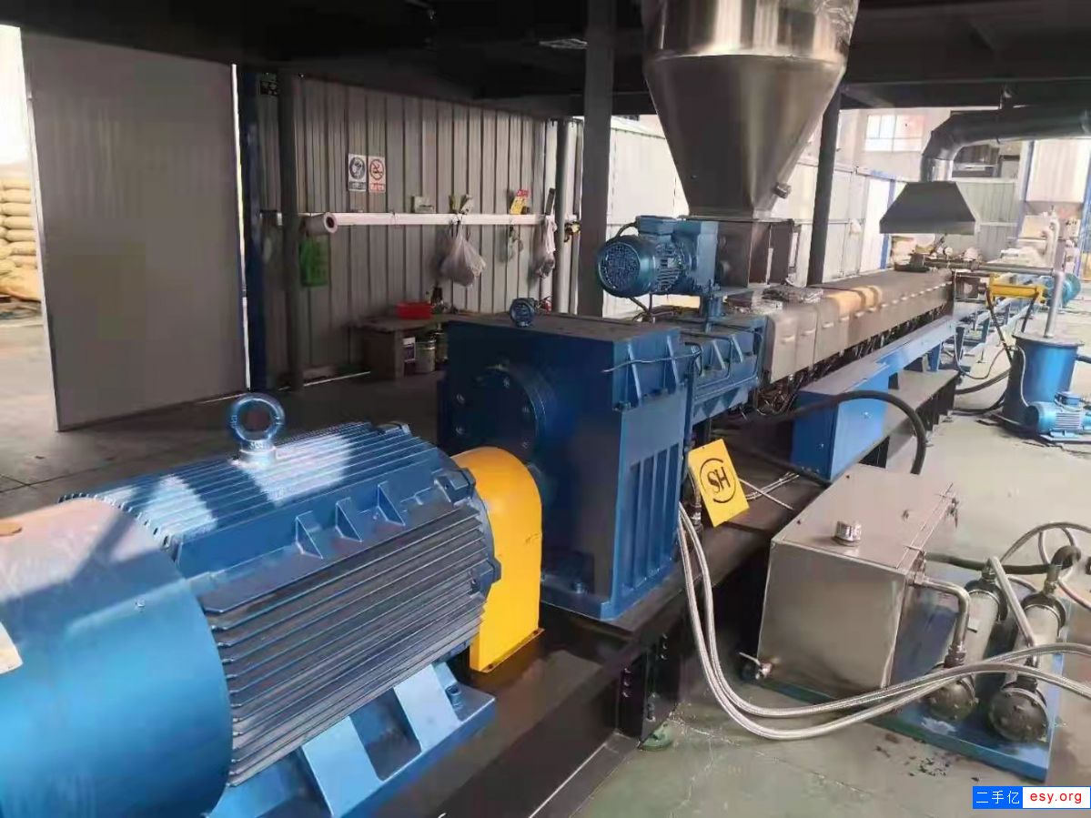 工厂转型求购二手南京海思75D双螺杆造粒机