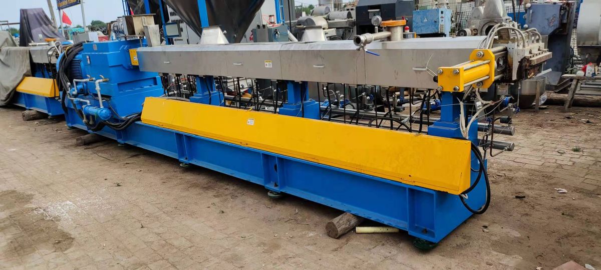 南京杰亚75平行双螺杆造粒机