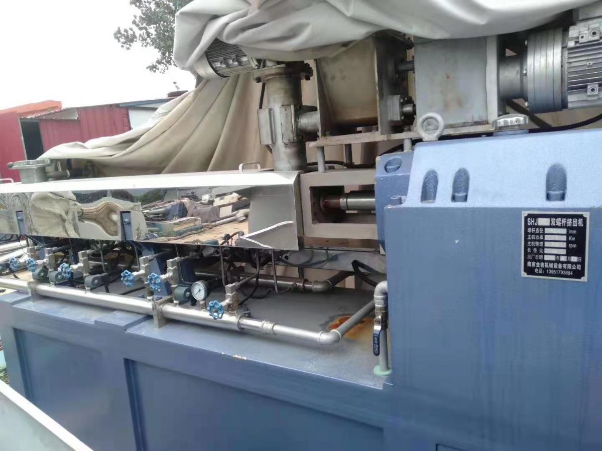 处理三套金吉65/150平行双螺杆造粒机