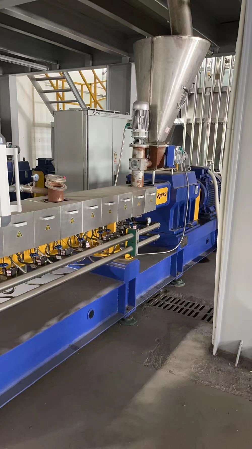 处理三套科亚63D平形双螺杆造粒机